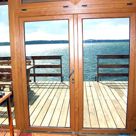 Nad Jeziorem Drawsko Ferienhaus *